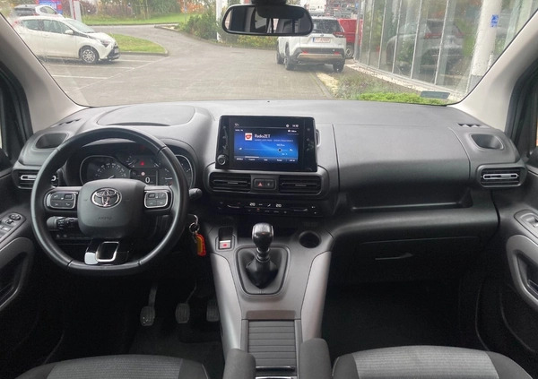 Toyota Proace City Verso cena 89900 przebieg: 94758, rok produkcji 2020 z Poznań małe 92